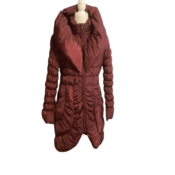 Ciao  Milano Quilted Coat in wine size large - Picture 3 of 9
